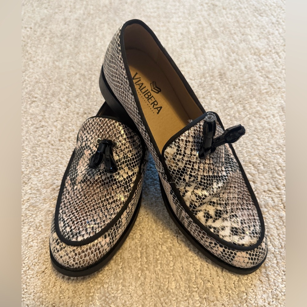 Vialerbira Snakeskin Python Loafers Flats Black White Tan Women’s‎ Size 7 US EUC